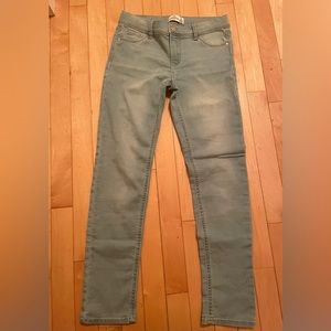 Girls skinny jeans size 12 or Large. Color is faded denim. Jeans stretchy.